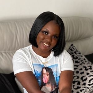 Meet your Posher, Veronica